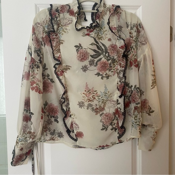 Zara floral blouse - Picture 3 of 4